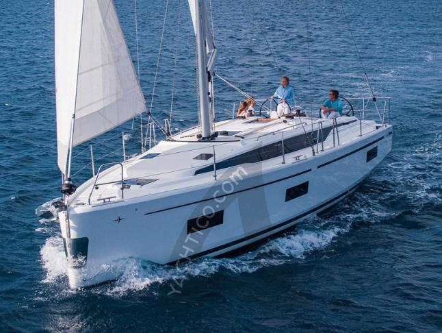 Segelyacht Bavaria 42 Cruiser chartern in Athen