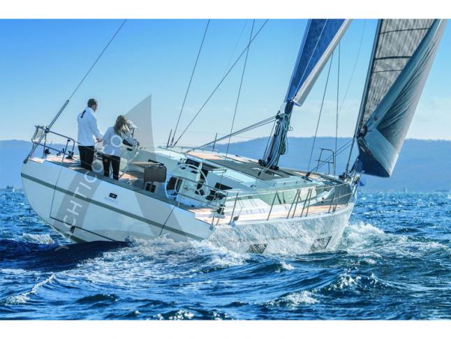 Sailboat Bavaria 45 Cruiser for charter in Lefkas