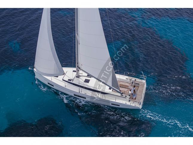 Yacht Bavaria 45 Cruiser for rent in Bocca di Magra