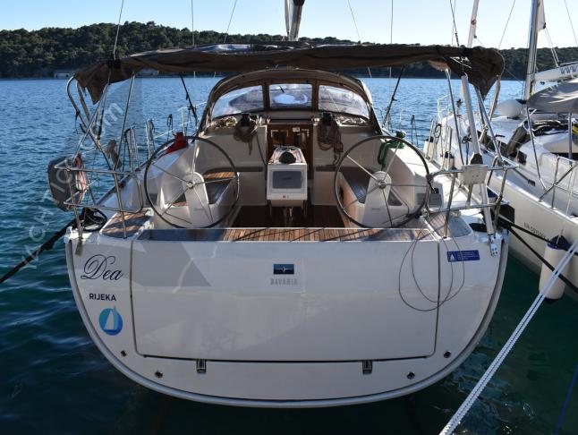 Segelboot Bavaria 46 Cruiser chartern in YC Marina