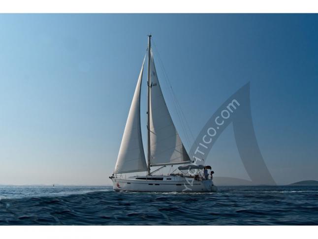 Yacht Bavaria 46 Cruiser available for charter in Murter