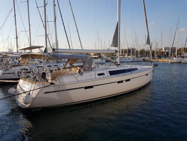 Sailing boat Bavaria 46 Cruiser for rent in Lefkas Marina
