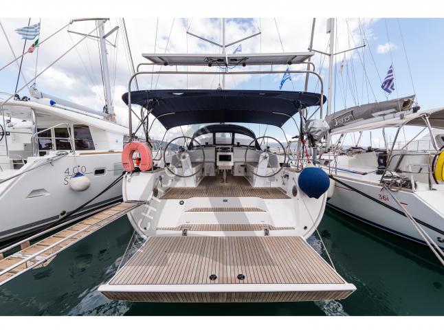 Segelyacht Bavaria 46 Cruiser chartern in Nea Peramos Marina