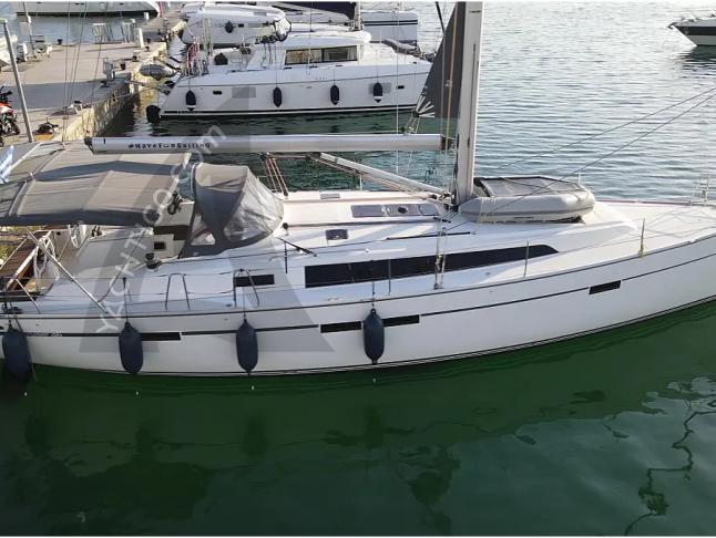 Sailing yacht Bavaria 46 Cruiser for charter in Athens