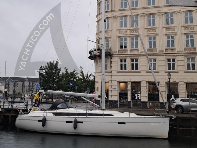 Yacht Bavaria 46 Cruiser available for charter in Gothenburg
