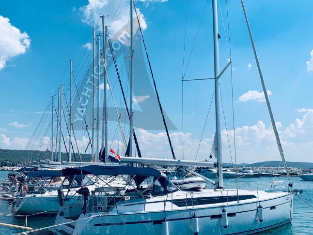 Sailing boat Bavaria 46 Cruiser for rent in Sukosan Bibinje