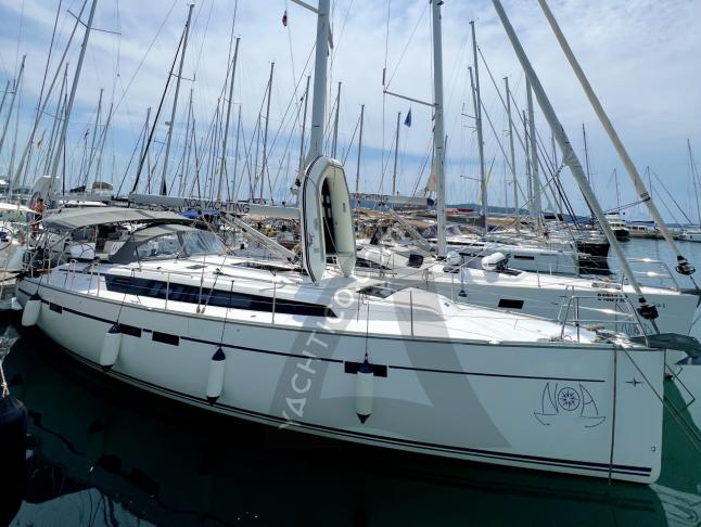 Yacht Bavaria 46 Cruiser for hire in Kastela