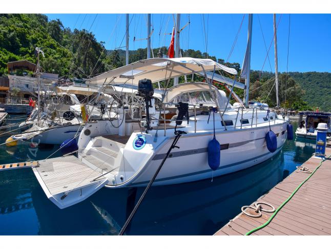 Segelyacht Bavaria 50 Cruiser Yachtcharter in Adakoy Marina