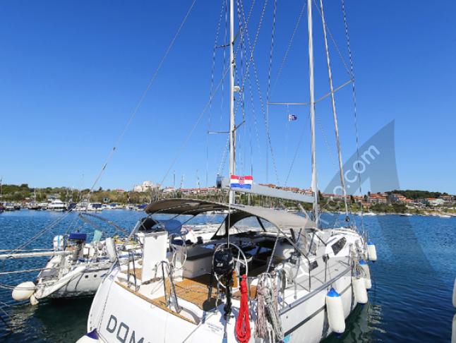 Sailing yacht Bavaria 55 Cruiser for hire in Marina Veruda
