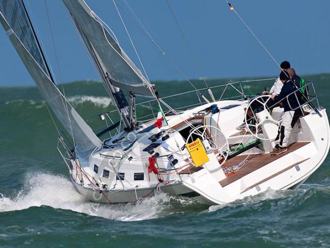 Segelyacht Bavaria Cruiser 40 S Yachtcharter in Jezera