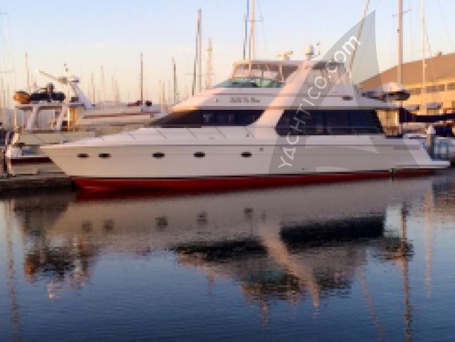 Motor yacht Carver Voyager 470 available for charter in Marina del Rey