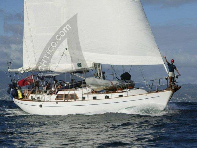 Sailing yacht Crealock 54 for rent in English Harbour