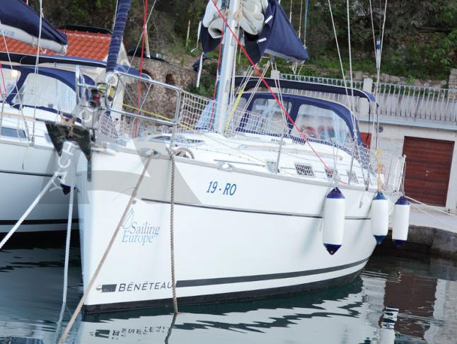 Sailboat Cyclades 39.3 for rent in Marina Rogac
