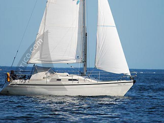 Sailboat Dehler 28s for hire in Marina Riva del Garda