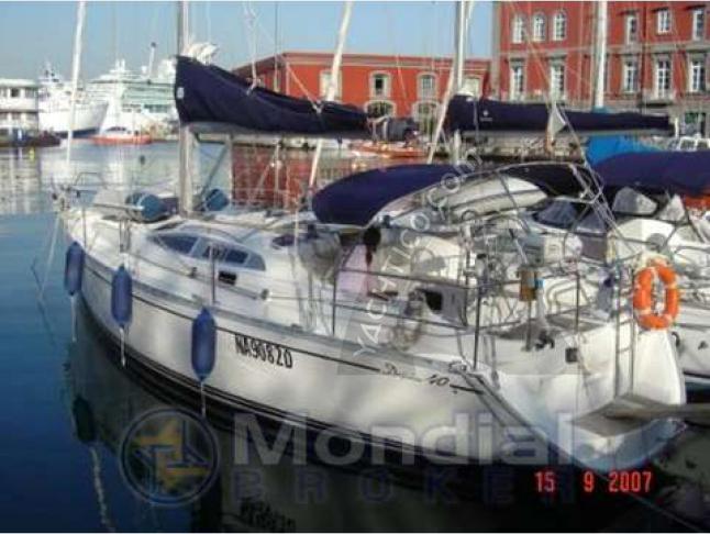 Sailing yacht Delphia 40 for hire in Naples