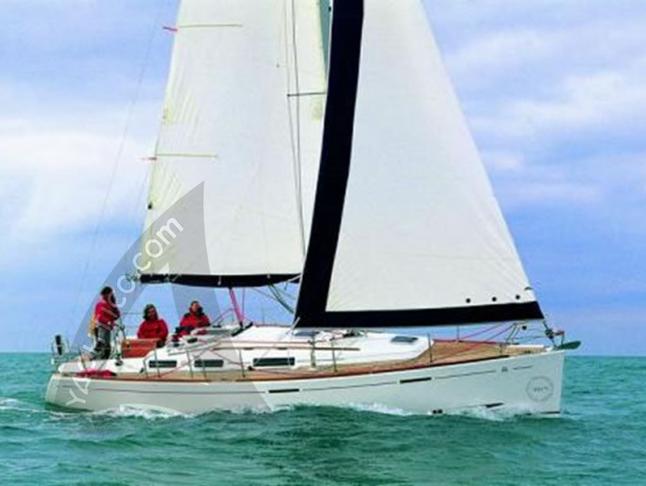 Segelboot Dufour 365 Grand Large Yachtcharter in La Trinite sur Mer Hafen