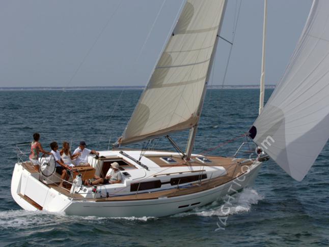 Sailing yacht Dufour 375 Grand Large for charter in Sibenik