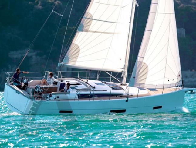 Segelyacht Dufour 390 Grand Large Yachtcharter in Marina Port Annapolis