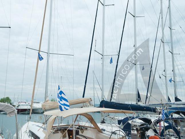 Yacht Dufour 410 Grand Large for charter in Nikiti Marina