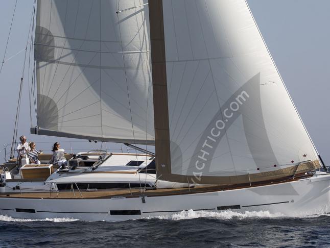Yacht Dufour 460 Grand Large Yachtcharter in Nikiti Marina