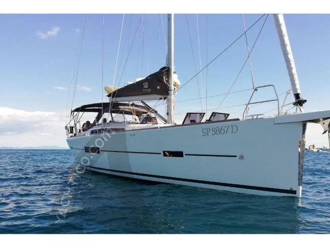 Yacht Dufour 520 Grand Large available for charter in La Spezia
