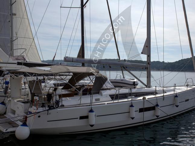 Segelboot Dufour 520 Grand Large Yachtcharter in Marina Polesana