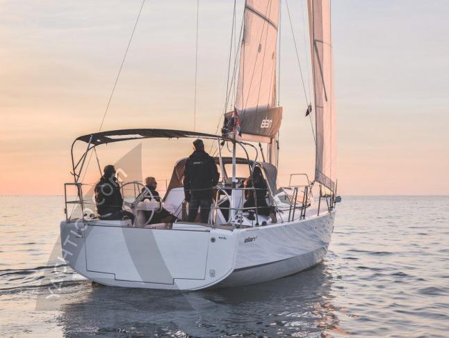 Segelboot E4 Yachtcharter in Pirovac