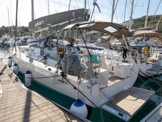 Segelboot E5 chartern in Primosten