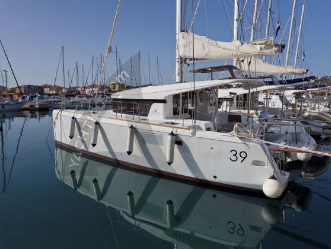 Segelboot Elan 344 Impression chartern in Betina