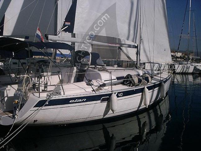 Segelyacht Elan 40 chartern in Marine Betina