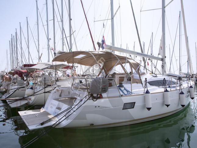 Yacht Elan 45 Impression for charter in Marina Kastela