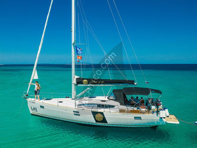 Yacht Elan 45 Impression Yachtcharter in Marina Kornati