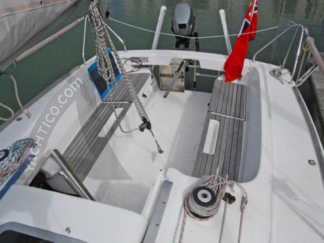 Yacht First 21.7 chartern in Port des Minimes