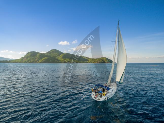 Yacht Gib Sea 472 available for charter in Eden Island Resort