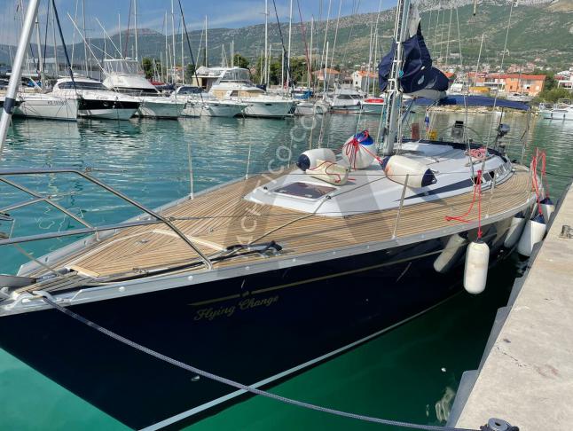 Sailing yacht Grand Soleil 46.3 for rent in City port of Marina