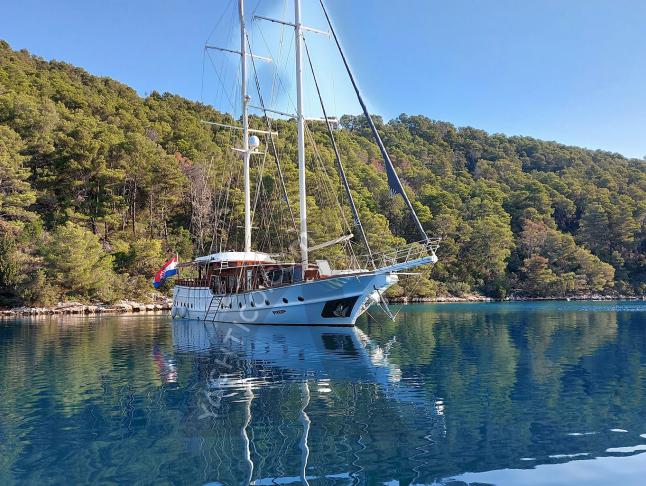 Yacht Gulet for charter in Podstrana