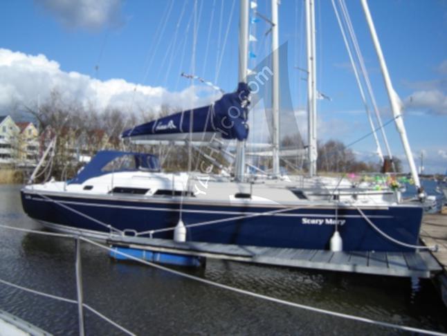 Yacht Hanse 370 available for charter in Stralsund