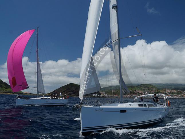 Yacht Hanse 385 for rent in Ponta Delgada
