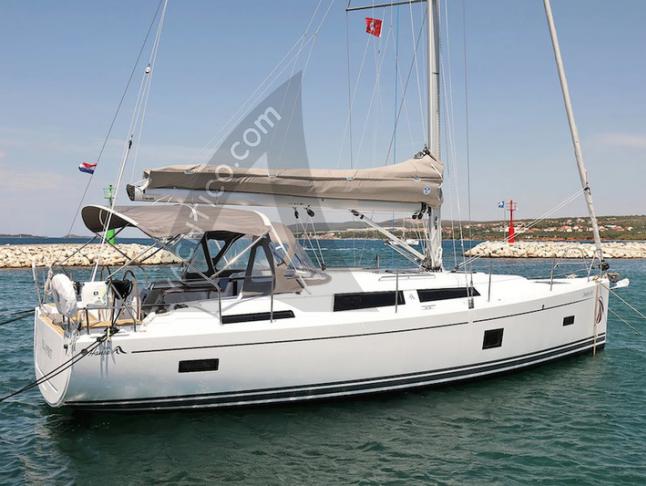 Yacht Hanse 388 for rent in Marina Seget Donji