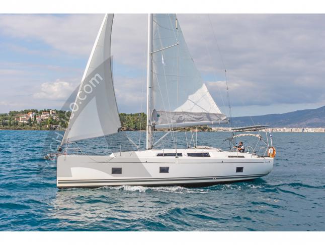 Yacht Hanse 418 for charter in Volos
