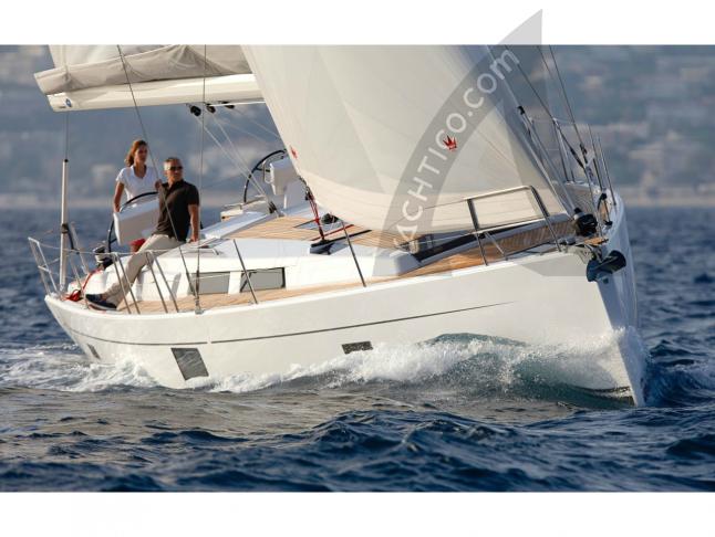 Yacht Hanse 455 for charter in Rhodes city