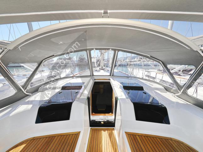 Segelyacht Hanse 508 chartern in Kastel Gomilica