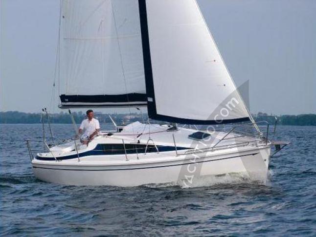 Yacht Henk 27 available for charter in Ludwigshafen