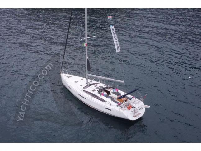 Yacht Jeanneau 53 available for charter in Naples