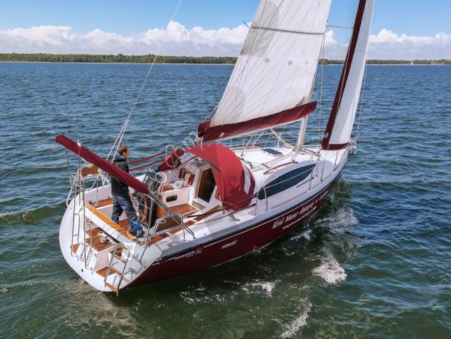 Yacht Maxus 33.1 RS for rent in Port Keja