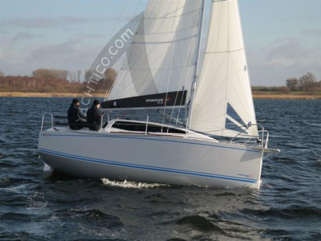 Segelboot Maxus Evo 24 chartern in Wilkasy