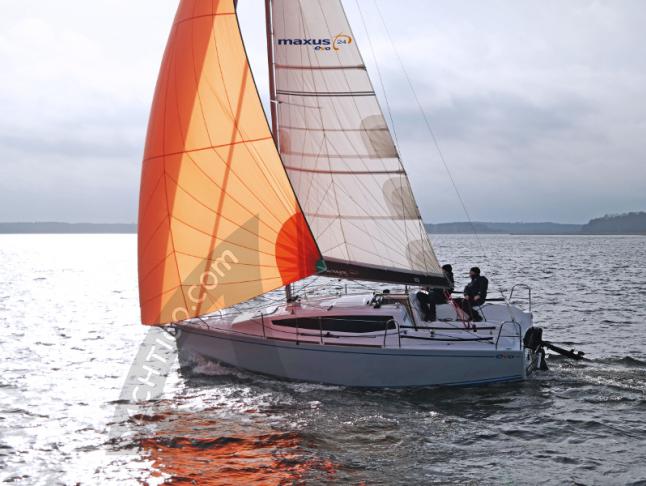 Sailboat Maxus Evo 24 for charter in Wegorapa