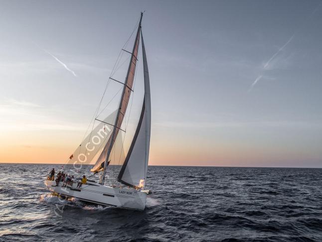 Yacht More 55 Yachtcharter in Kastel Gomilica