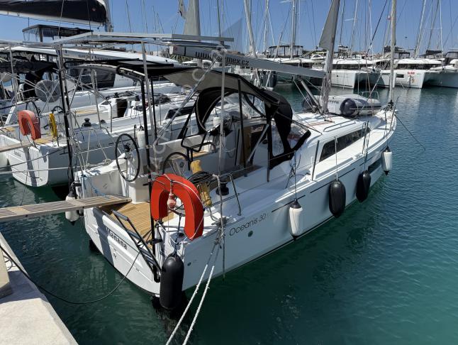 Yacht Oceanis 30.1 for rent in Sukosan Bibinje