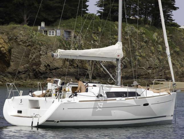 Segelyacht Oceanis 34 chartern in Nea Peramos